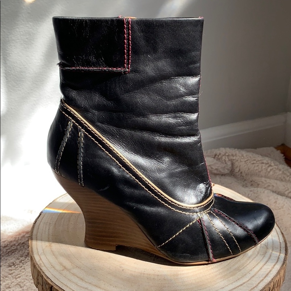 Kenzie “Heart” 6.5 Booties
